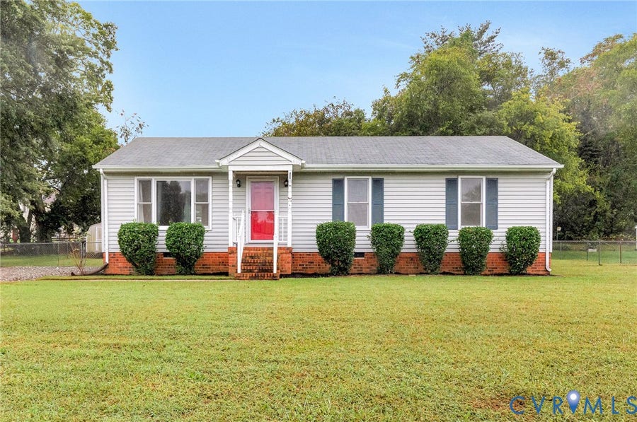 Property photo for 6433 Mary Esther Lane, Mechanicsville, VA