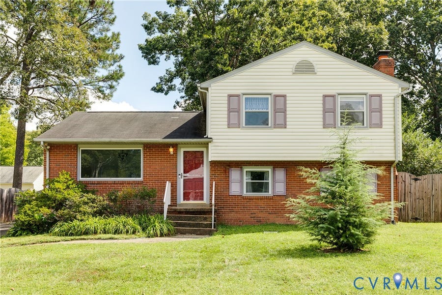 Property photo for 1531 Robindale Road, Chesterfield, VA