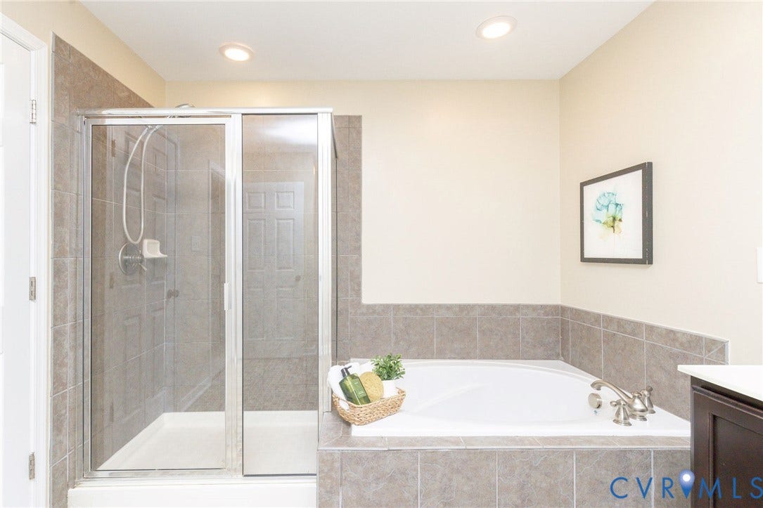 644 Abbey Village Circle, Midlothian, VA 23114 644 Abbey Village Circle, Midlothian, VA 23114