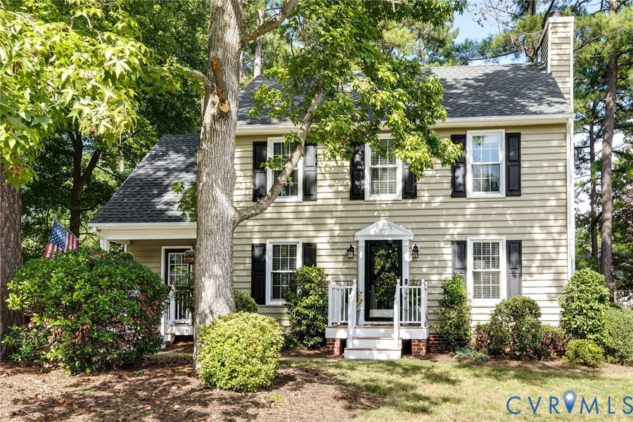 Property photo for 5208 Linsey Lakes Drive, Glen Allen, VA