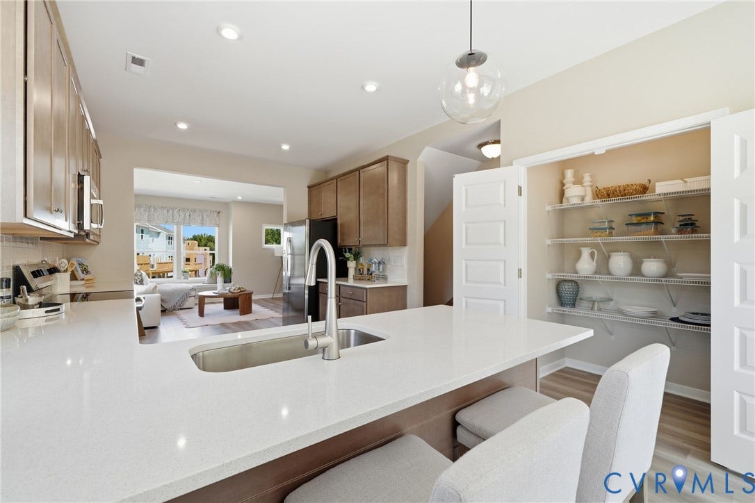 9827 Brookskirt Run, Glen Allen, VA 23059