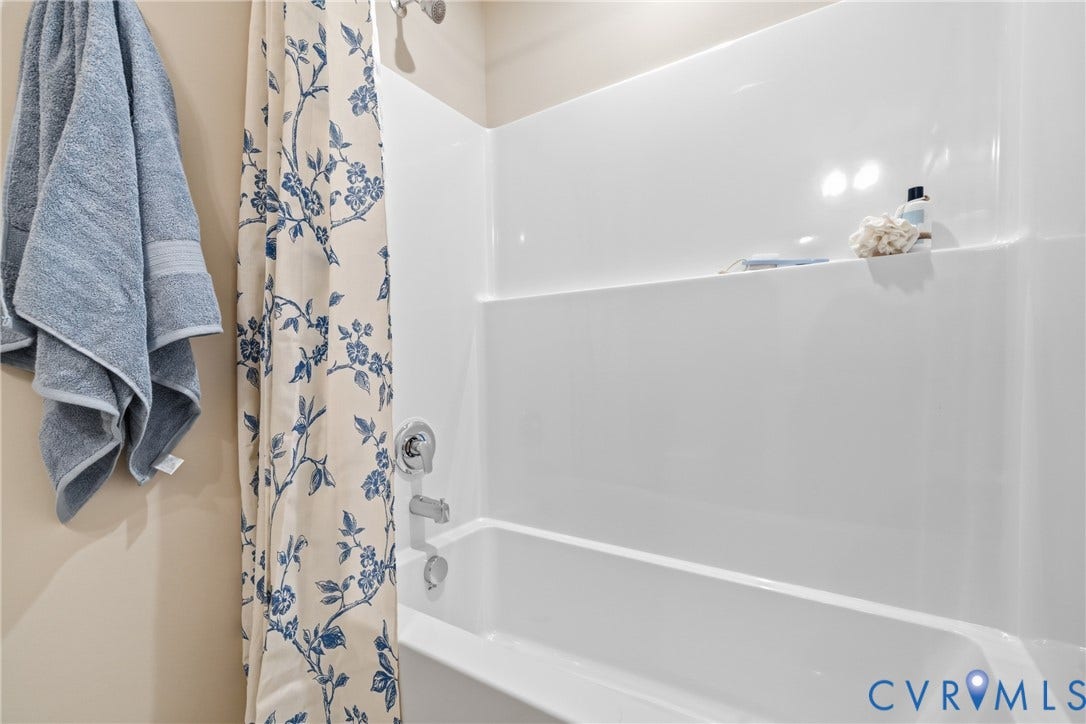 9827 Brookskirt Run, Glen Allen, VA 23059