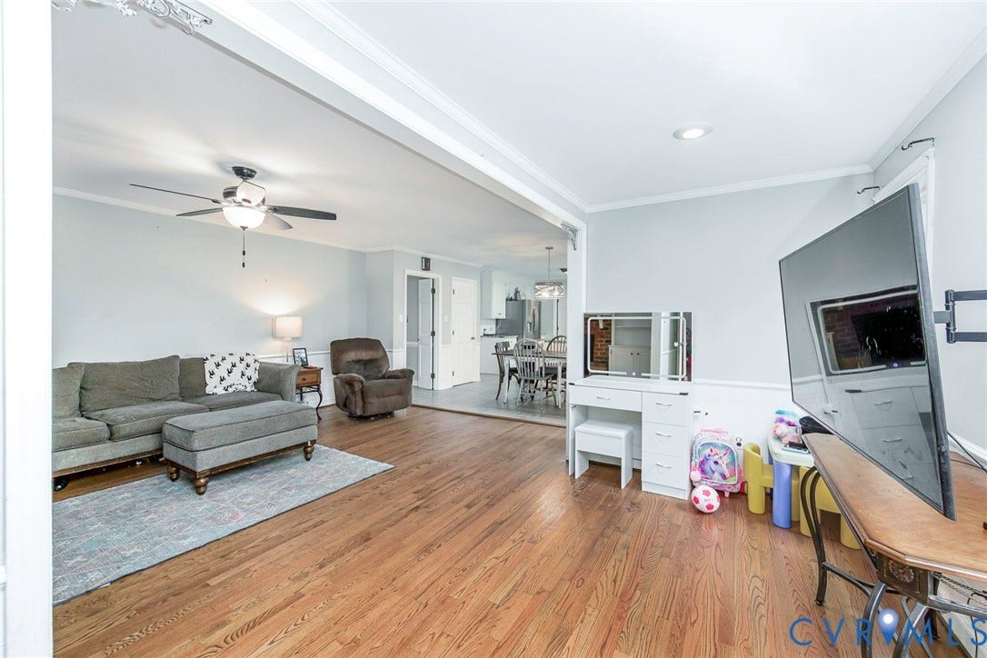 5640 Teterling Court, Lakewood Farms, Chester, VA 23831 Hardwood flooring throughout, recessed lighting, crown molding, and a ceiling fan