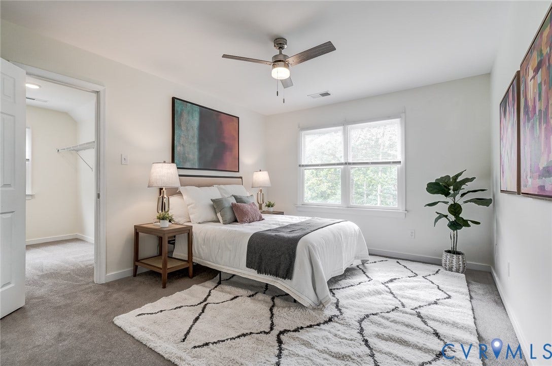 14 Redbridge Terrace, Shendoah Hills, Chesterfield, VA 23236 Spacious primary bedroom with ceiling fan, great natural light and an
exceptionally large walk-in closet