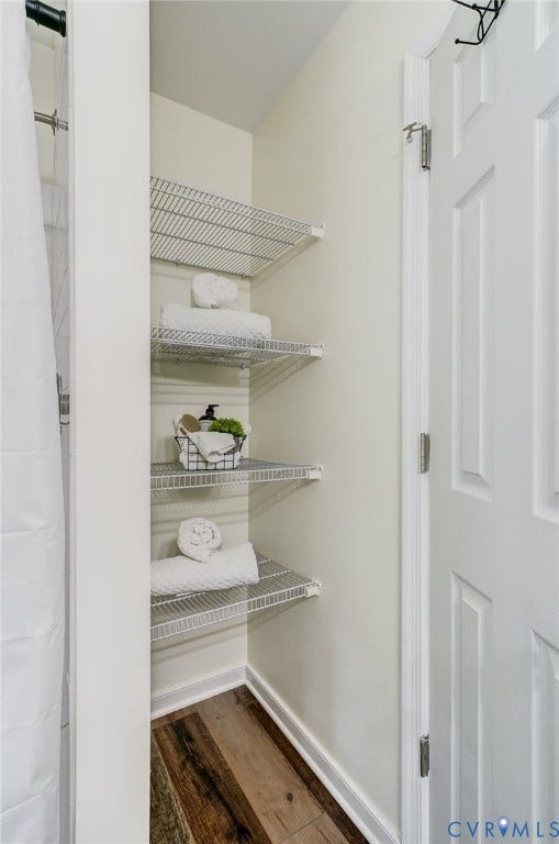 14 Redbridge Terrace, Shendoah Hills, Chesterfield, VA 23236 Additional built-in shelving provides convenient linen and bath storage