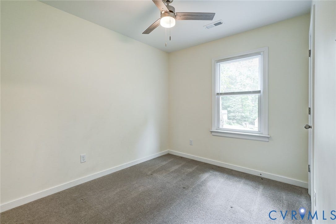 14 Redbridge Terrace, Shendoah Hills, Chesterfield, VA 23236 Second secondary bedroom with ceiling fan, neutral finishes and flexible space
for guests, office or hobbies.