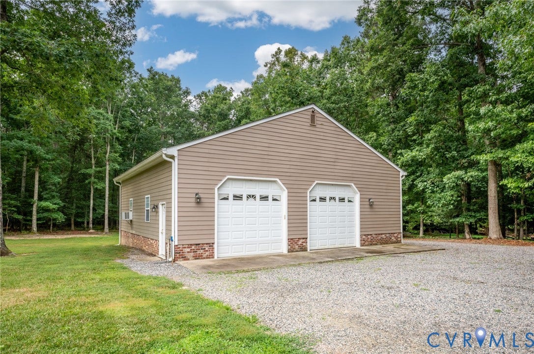 12411 Spring Run Road, Chesterfield, VA 23832 12411 Spring Run Road, Chesterfield, VA 23832