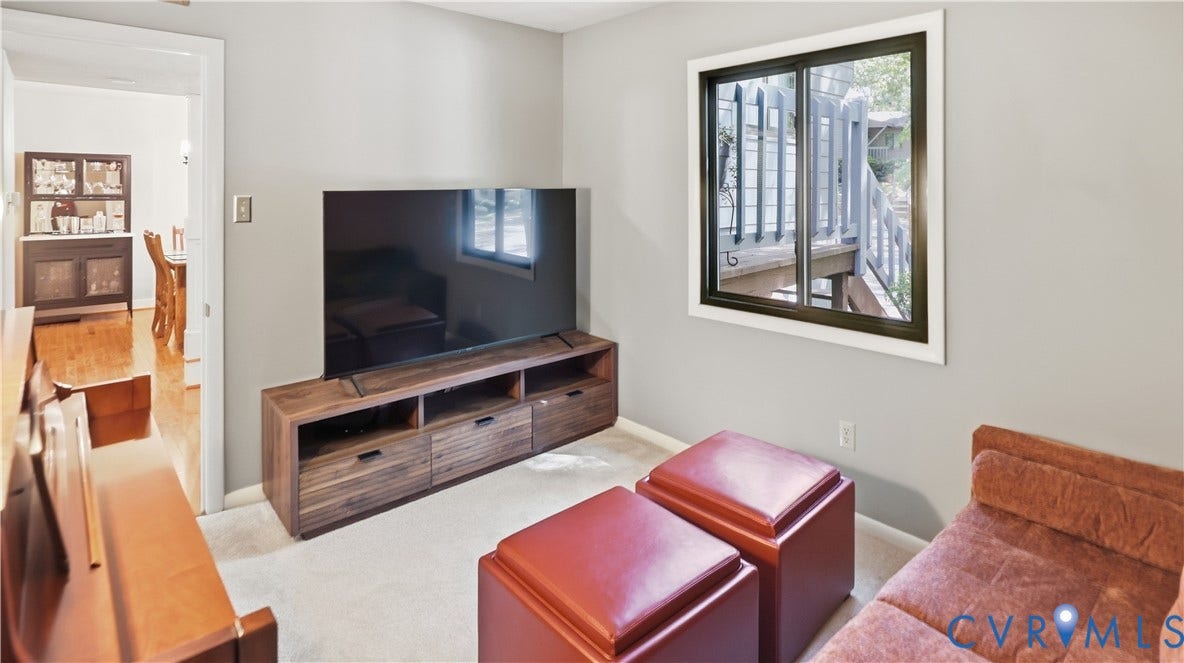 2203 Rockwater Terrace, Henrico, VA 23238 Light-colored wall paint with carpet flooring