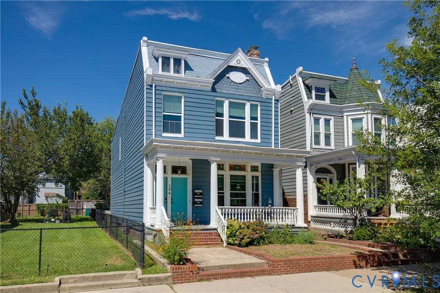 Property photo for 704 Chimborazo Boulevard, Richmond, VA