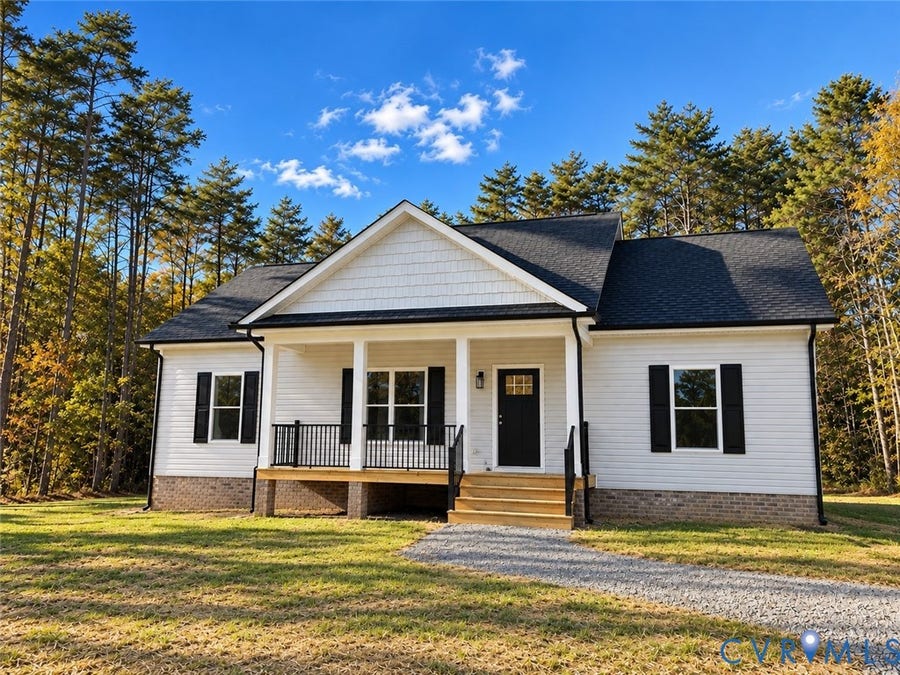 Property photo for 3 Coffeys Road, Farmville, VA