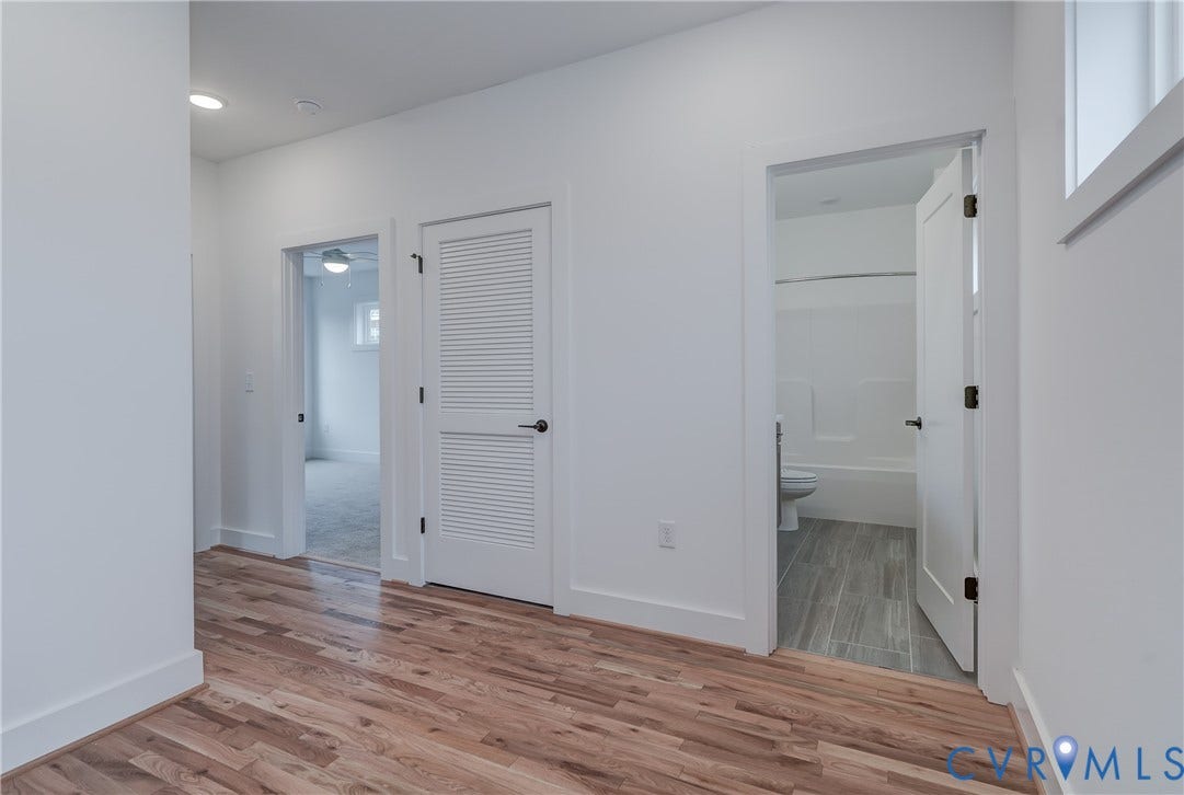 113 W 10th Street, Manchester, Richmond, VA 23224 3rd floor hallway