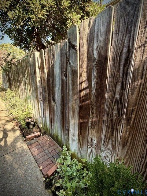 509 N Hamilton Street, #J, Richmond, VA 23221 Located on what is known as Gardner's Row because of the lovely plants in spring & summer, open your gate to your private courtyard.