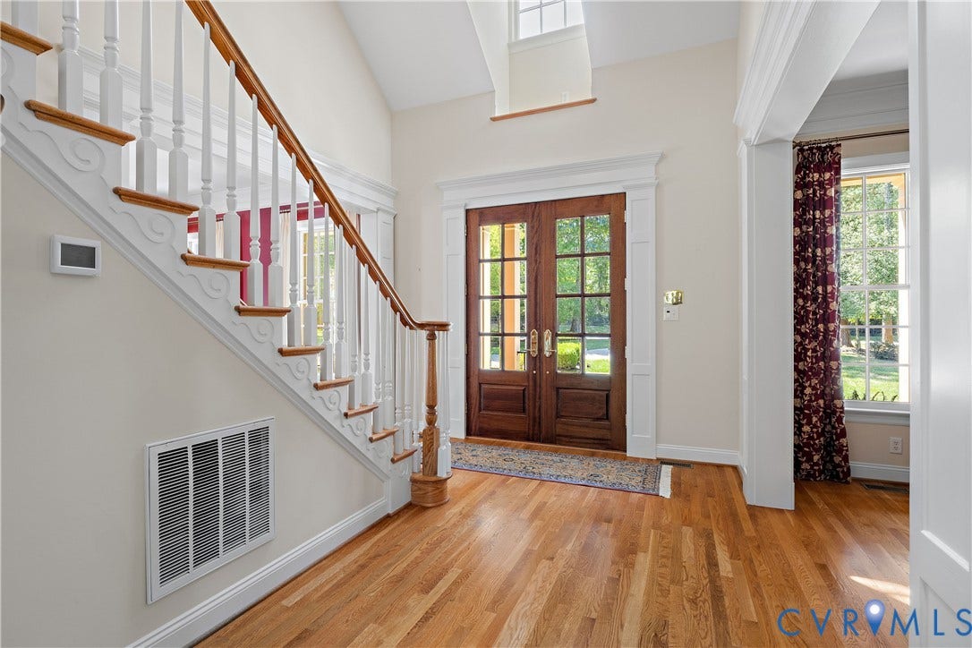 628 Cedar Run Road, Hermitage Country Club Area, Manakin Sabot, VA 23103 Gleaming hardwood floors are featured throughout the first and second floors.