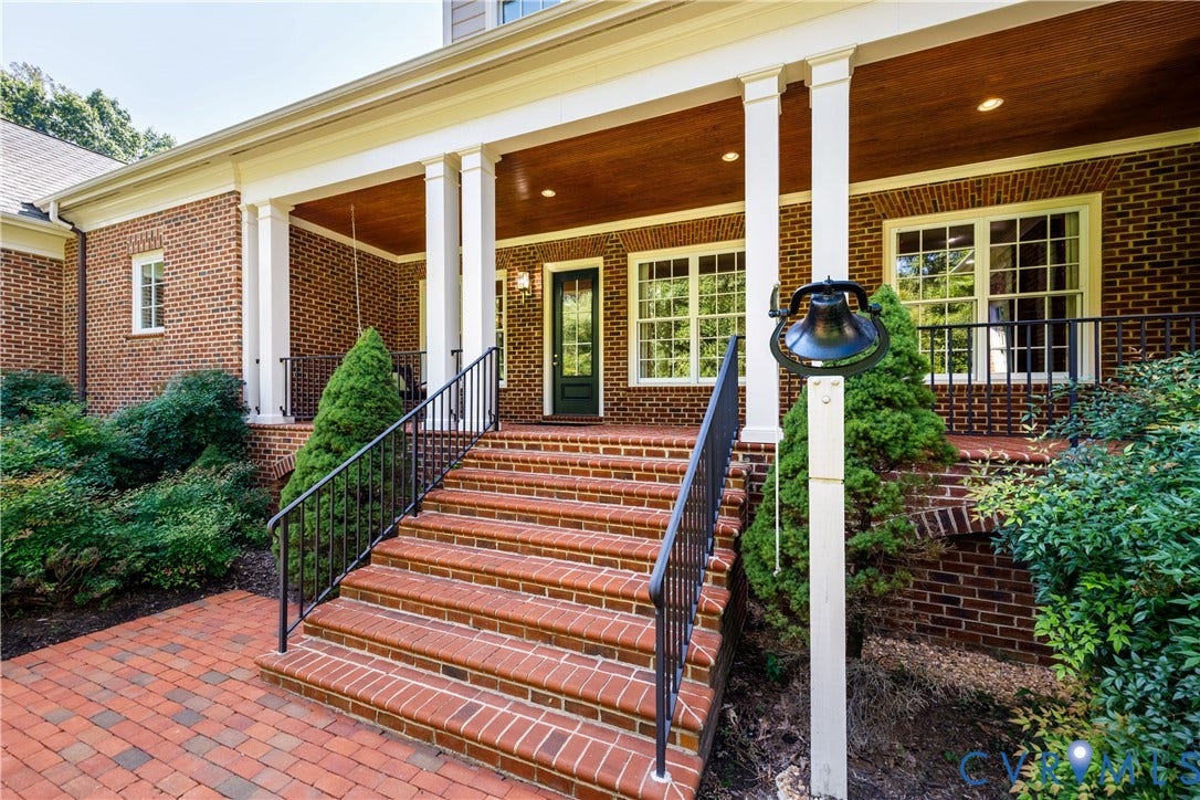 628 Cedar Run Road, Hermitage Country Club Area, Manakin Sabot, VA 23103 Brick stairs lead to the lower grilling patio.