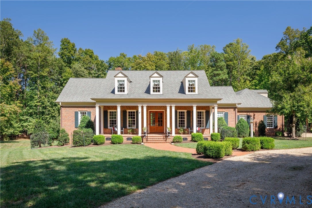 628 Cedar Run Road, Hermitage Country Club Area, Manakin Sabot, VA 23103 Welcome to 628 Cedar Run Road ~ ideally positioned on 3 1/2 manicured acres with woods to the rear.