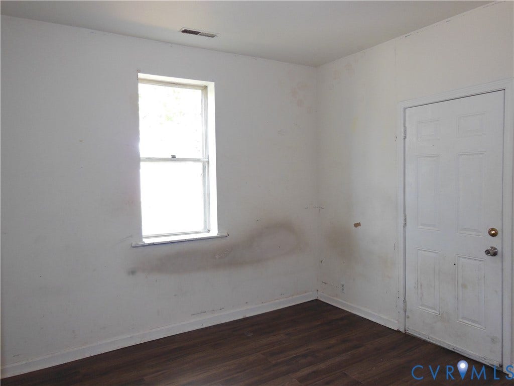 2120 Rhudy Street, Henrico, VA 23222 With closets and rear exit