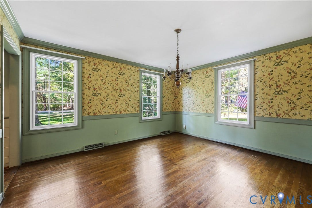 2725 Queenswood Road, Salisbury, Midlothian, VA 23113 Crown molding and chair railing complement the beautiful hardwood flooring.