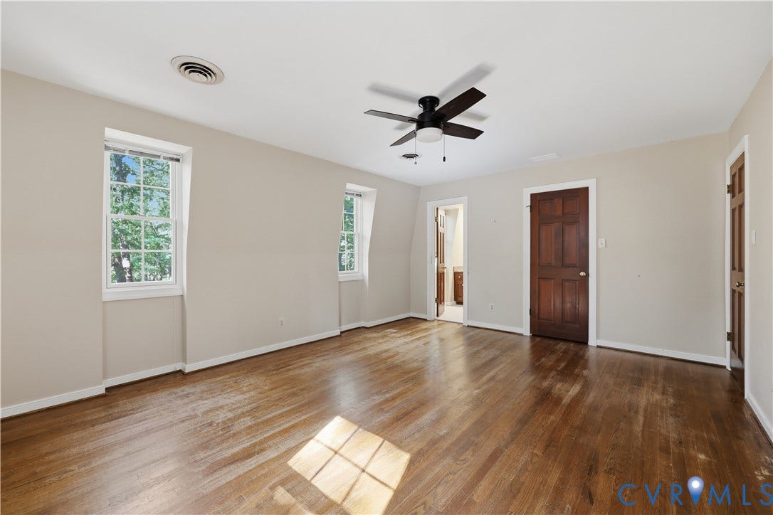 2725 Queenswood Road, Salisbury, Midlothian, VA 23113 En suite full bathroom and walk-in closet too.
