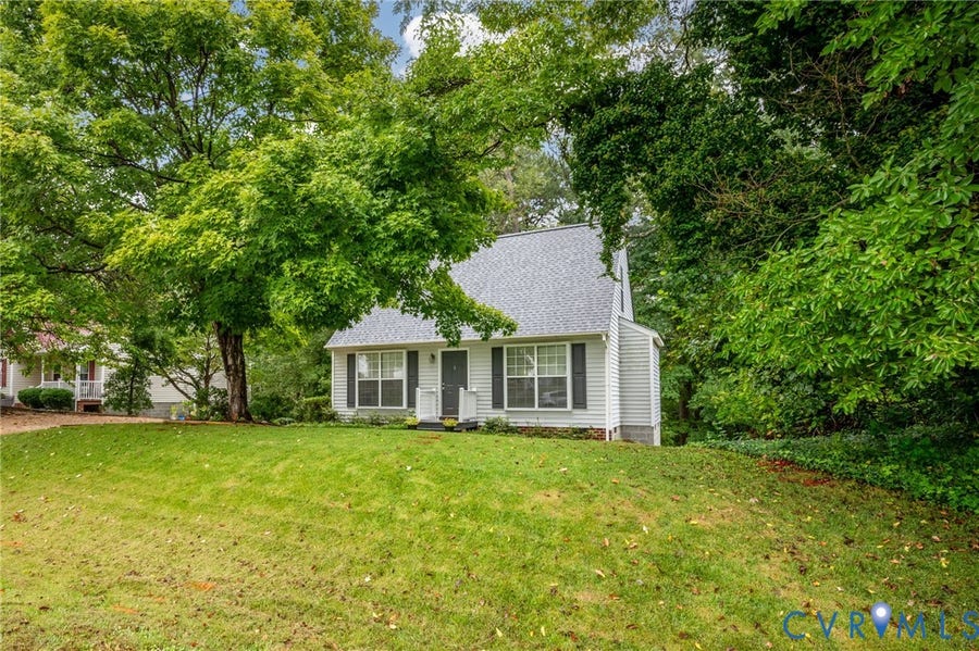 Property photo for 7106 Aquarius Drive, Mechanicsville, VA
