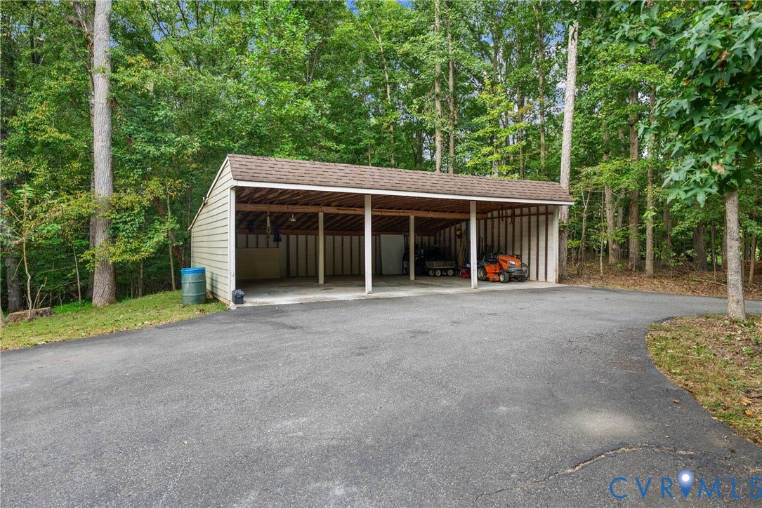 1575 Morewood Drive, Powhatan, VA 23139 1575 Morewood Drive, Powhatan, VA 23139