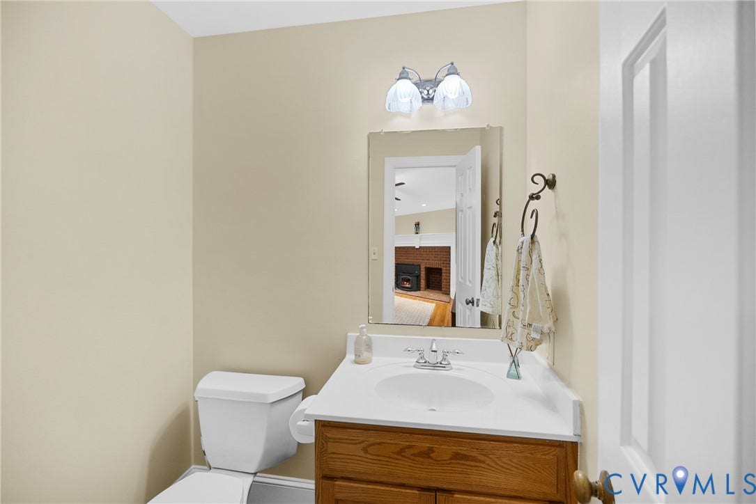 1575 Morewood Drive, Powhatan, VA 23139 Half bath