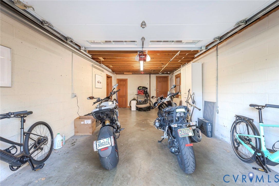 10309 Collinwood Drive, Henrico, VA 23238 Single car garage with entrance to basement & 30 amp outlet