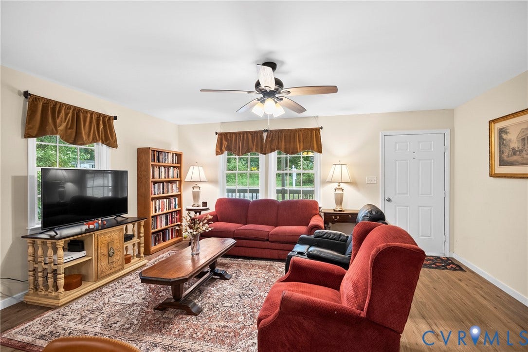6626 Jackson Road, Quinton, VA 23141 Abundant prep space and a functional layout make this kitchen as practical as it is stylish.