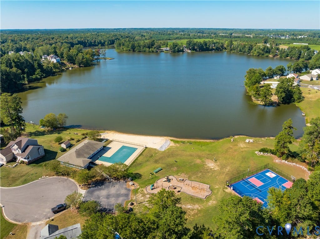8429 Jordan Heights Lane, North Dinwiddie, VA 23803 8429 Jordan Heights Lane, North Dinwiddie, VA 23803