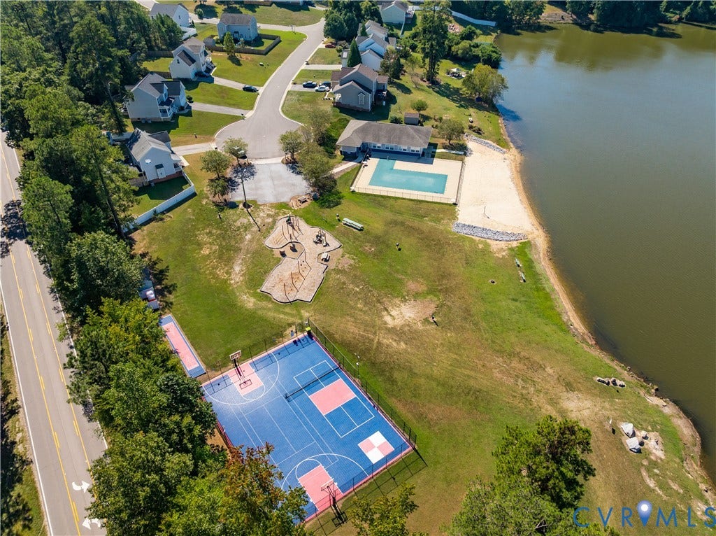 8429 Jordan Heights Lane, North Dinwiddie, VA 23803 8429 Jordan Heights Lane, North Dinwiddie, VA 23803