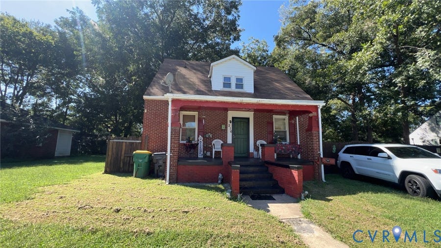 Property photo for 216 S 9th Avenue, Hopewell, VA