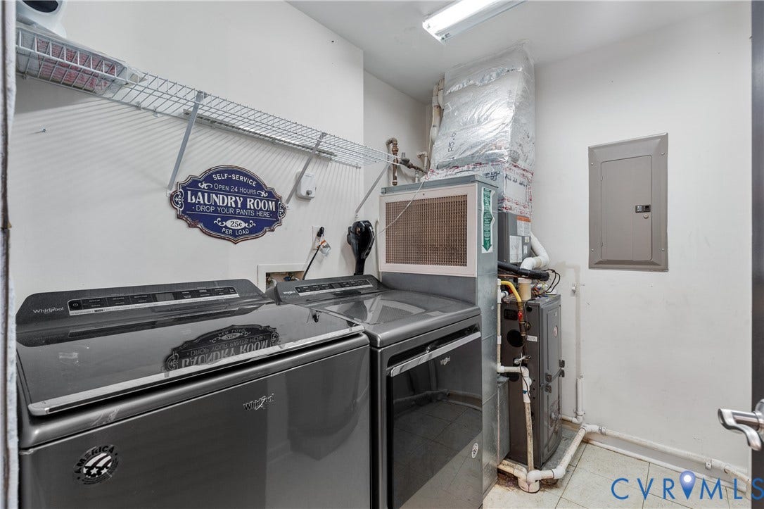 4820 Old Main Street, #301, Henrico, VA 23231 Whirlpool washer and dryer for your convenience.