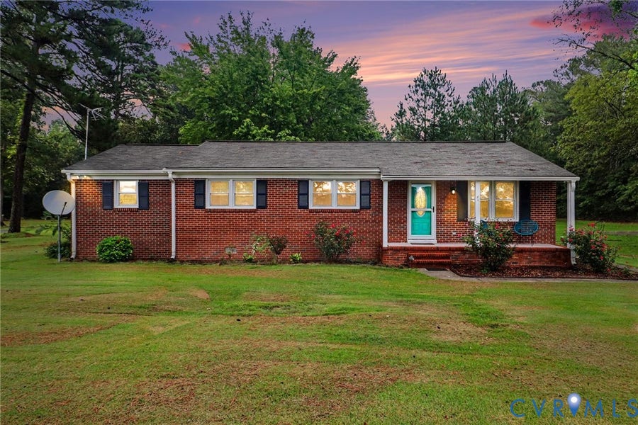 Property photo for 6921 Hines Road, Disputanta, VA