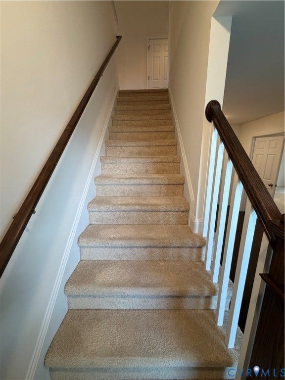 12146 Elnora Lane, Glen Allen, VA 23059 Carpeted staircase with dark wood handrails and white balusters