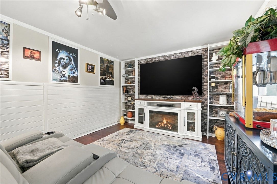 1725 Debbie Lane, Richmond, VA 23222 1725 Debbie Lane, Richmond, VA 23222