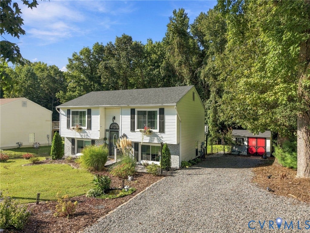1725 Debbie Lane, Richmond, VA 23222 1725 Debbie Lane, Richmond, VA 23222