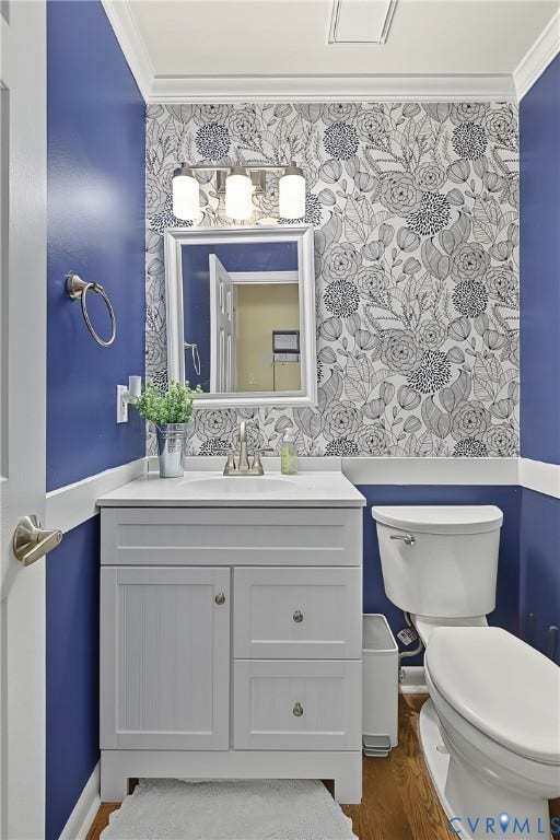 4706 Jacobs Glenn Drive, North Chesterfield, VA 23236 First floor powder room