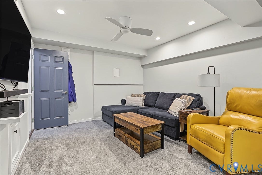 4706 Jacobs Glenn Drive, North Chesterfield, VA 23236 Use as a den, a play room, or an in-law suite, with access to the back yard through the garage.