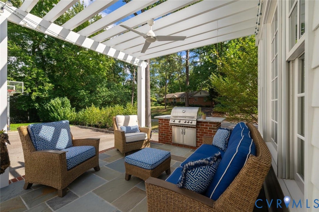 Perfect relaxing area.  Natural gas grill