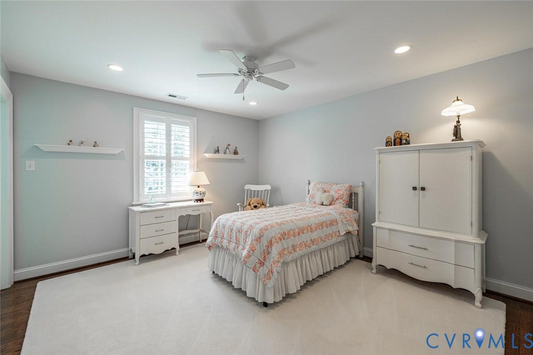 Pretty 5th bedroom