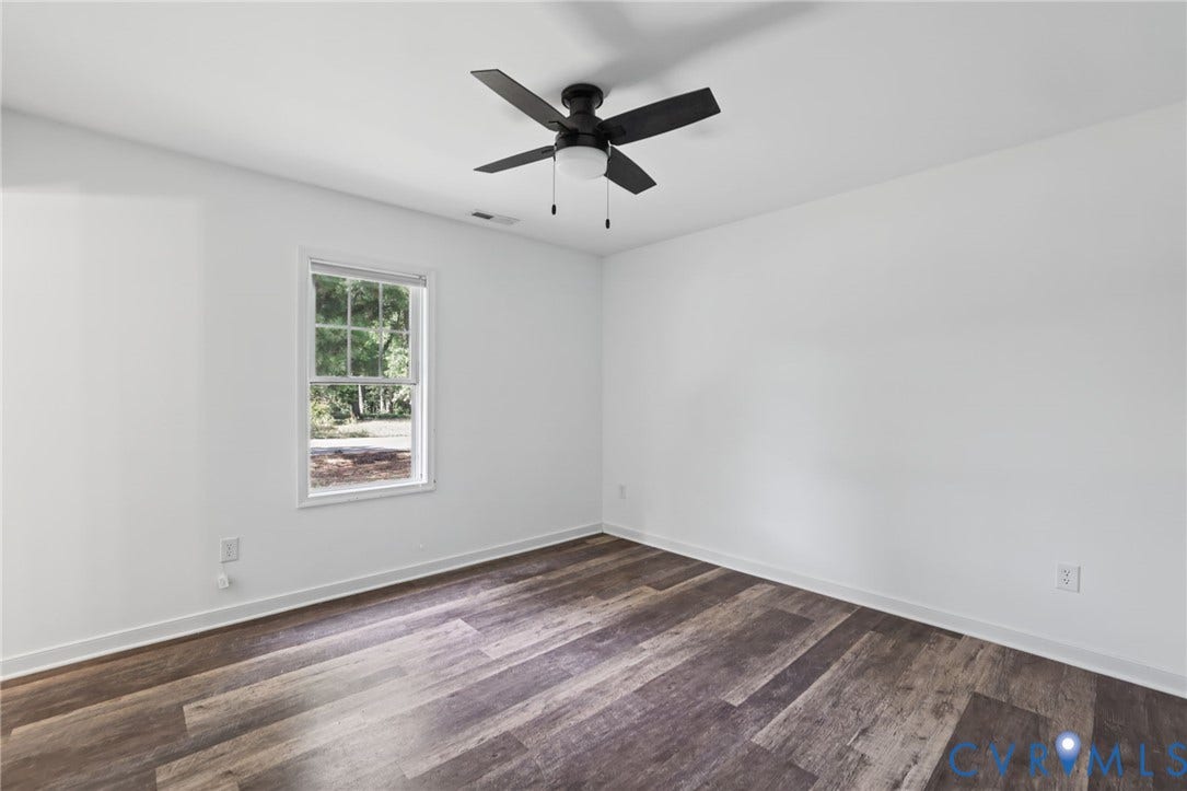 210 Naglee Avenue, Sandston, VA 23150