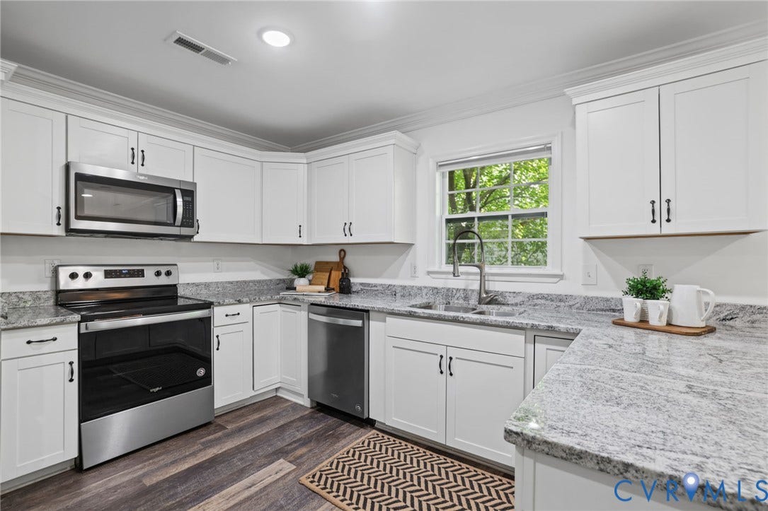 210 Naglee Avenue, Sandston, VA 23150