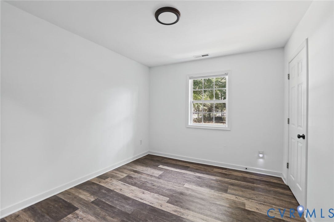 210 Naglee Avenue, Sandston, VA 23150