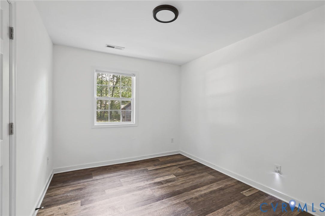 210 Naglee Avenue, Sandston, VA 23150