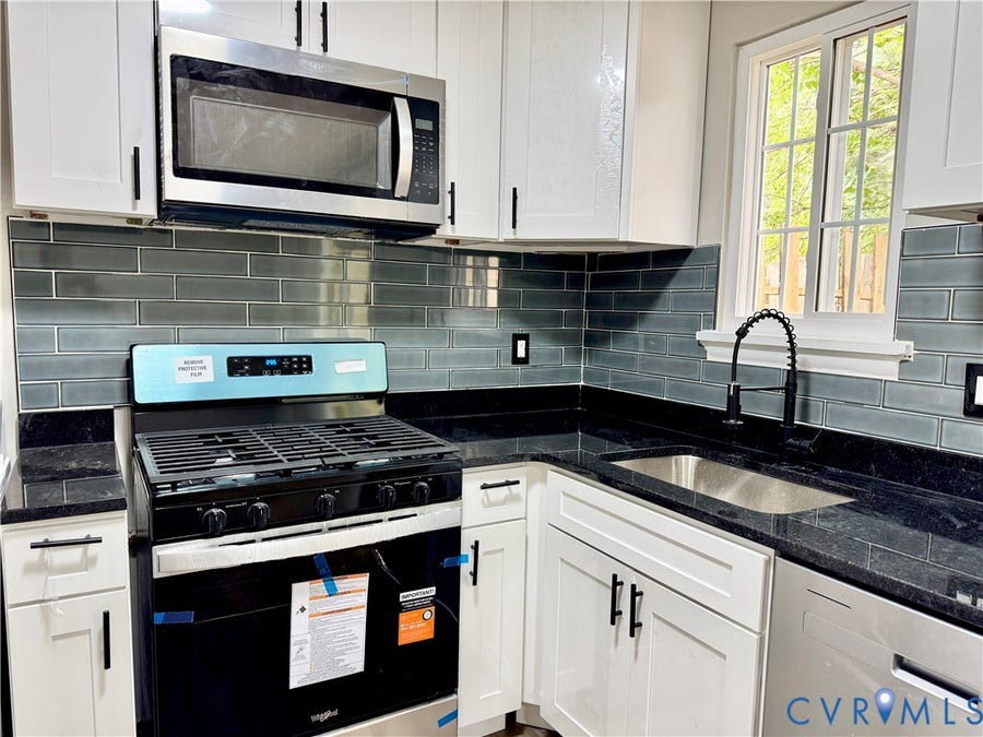 Property photo for 403 Roxana Road, Henrico, VA