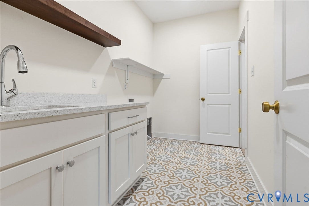 1559 Smokey Ridge Road, Maidens, VA 23102