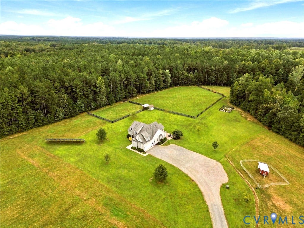 121 Green Level Road, King William, VA 23086 121 Green Level Road, King William, VA 23086