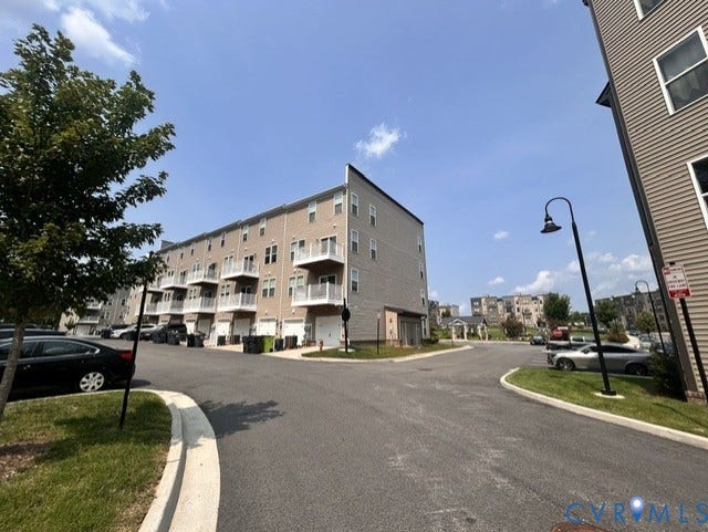 2701 St Elias Drive, #B, Richmond, VA 23294 2701 St Elias Drive, #B, Richmond, VA 23294