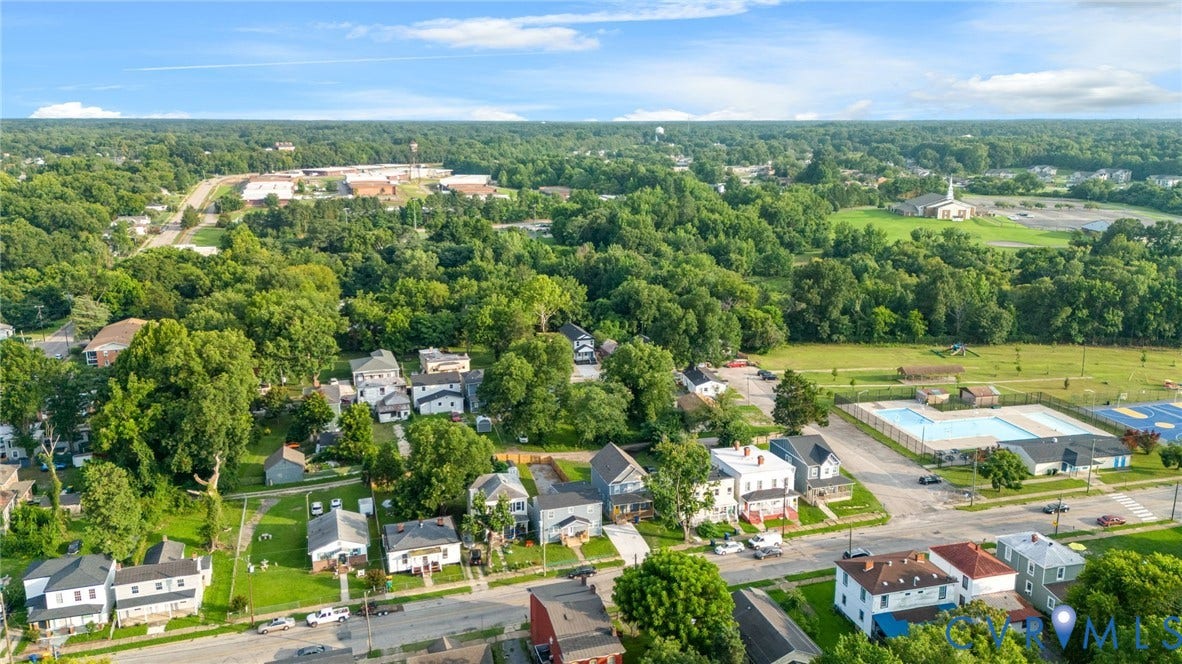 1146 Willcox Street, Petersburg, VA 23803 Aerial perspective showcasing a residential neighborhood with surrounding green spaces