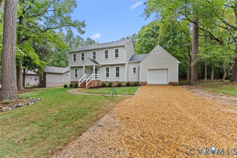 Property photo for 2703 Meeting Gate Court, Midlothian, VA