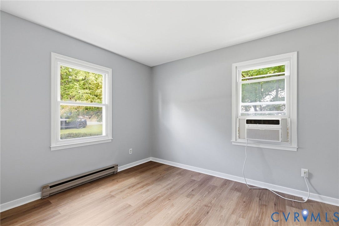 5571 Heatherhill Drive, Whale Rock, North Chesterfield, VA 23234 Wood-finish flooring with light gray wall tones